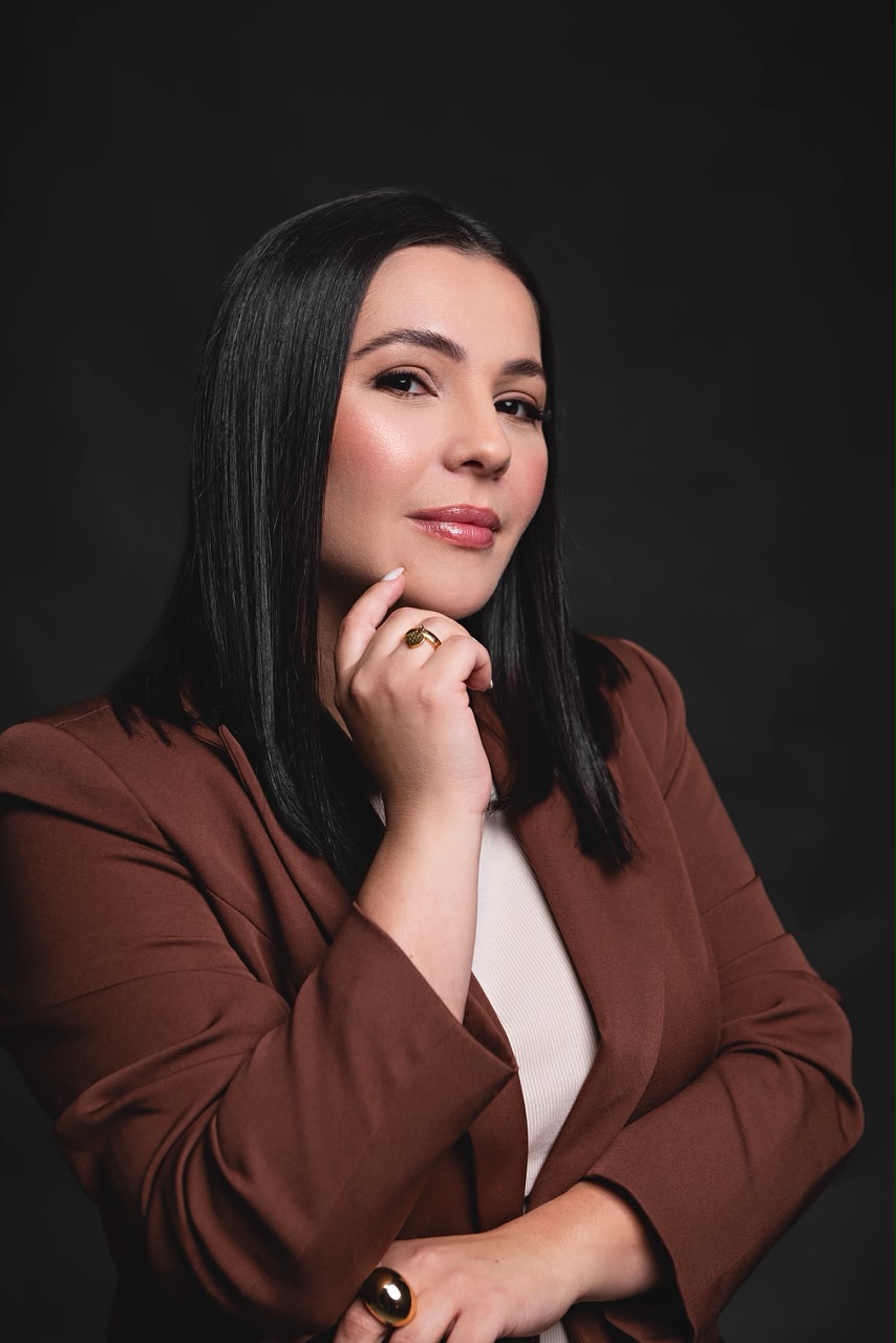 Dra. Marcella Barros — Biomédica especializada em harmonização facial em Tatuí/SP